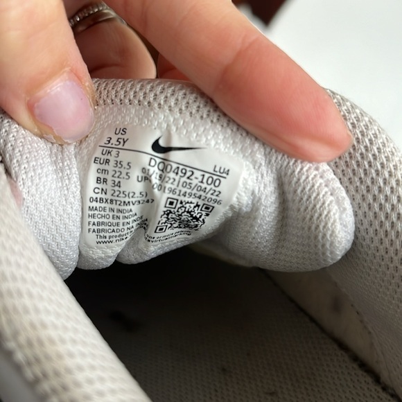 NIKE court borough low size 3.5Y - Picture 5 of 6